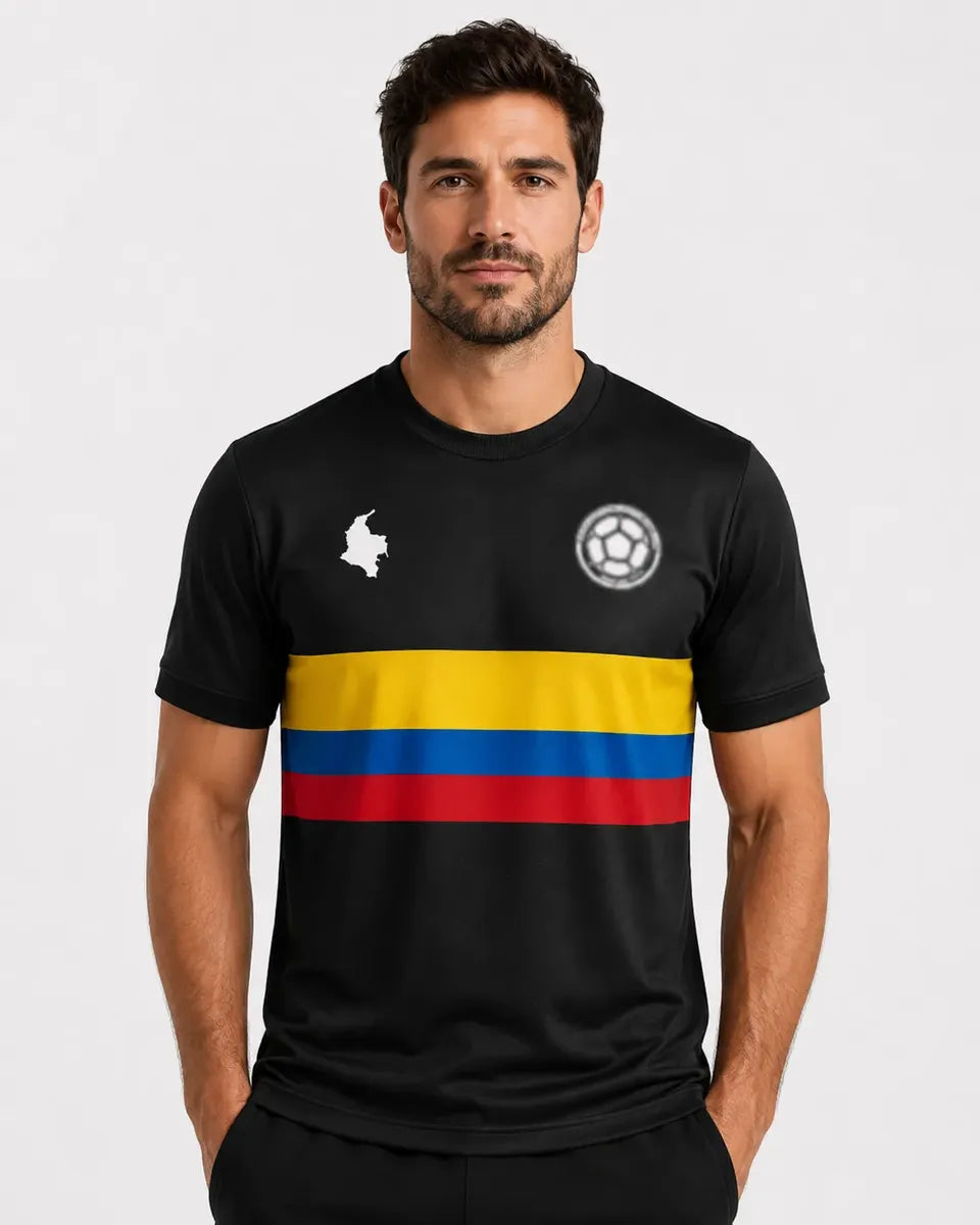 Camiseta Colombia Hombre Negra Franja Tricolor Normal