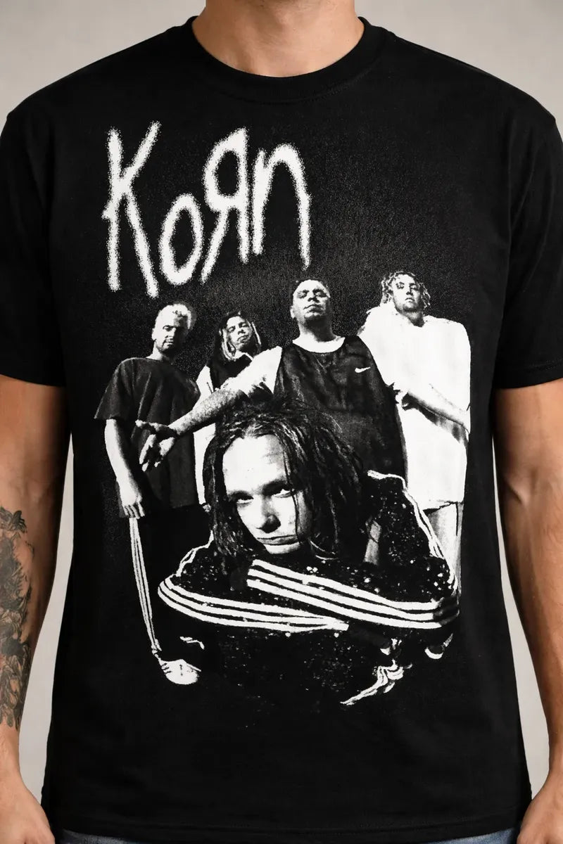 Camiseta Korn Negra Unisex Banda Nu Metal Rock Alternativo F
